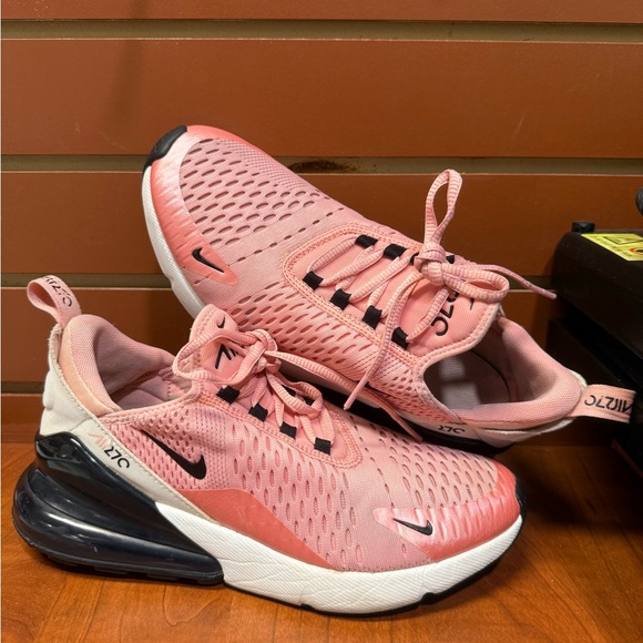 Nike Air Max 270 Pink and Black Sneakers - Picture 12 of 12